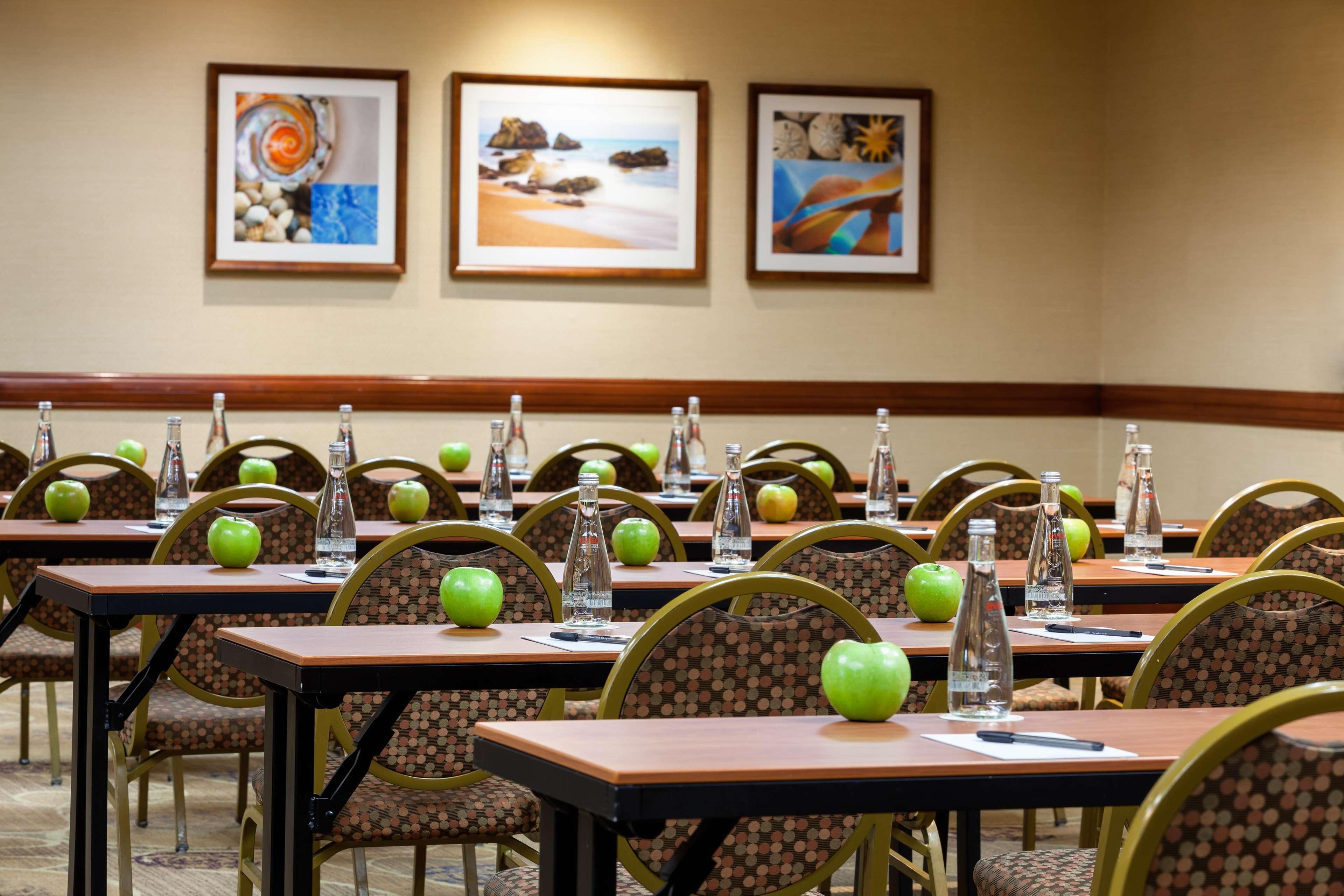 Hotel Doubletree By Hilton Carson Zewnętrze zdjęcie